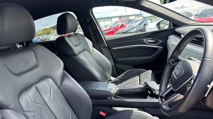 2022 Audi E-tron