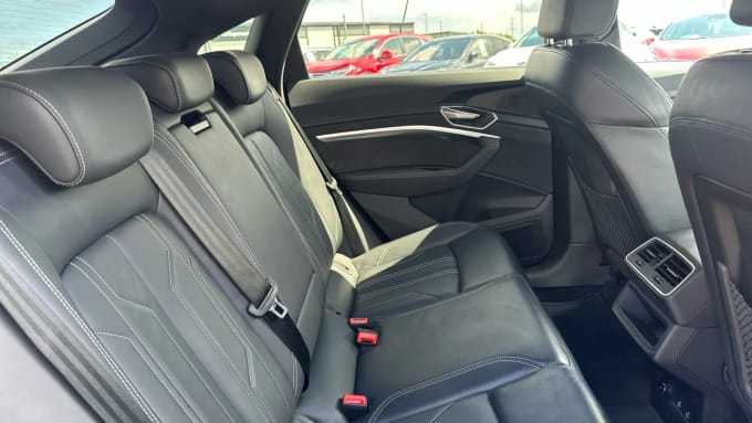 2022 Audi E-tron