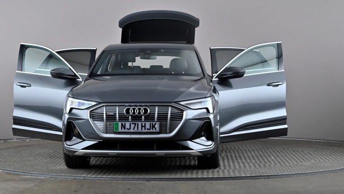 2021 Audi E-tron