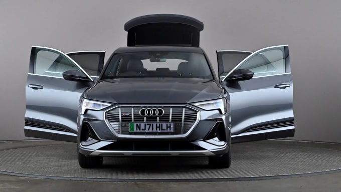 2021 Audi E-tron