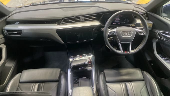 2022 Audi E-tron