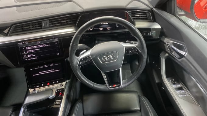 2022 Audi E-tron