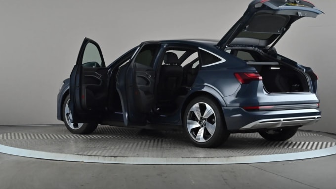 2022 Audi E-tron