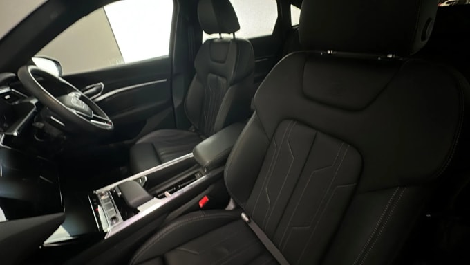 2022 Audi E-tron