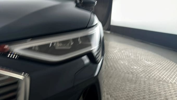 2022 Audi E-tron