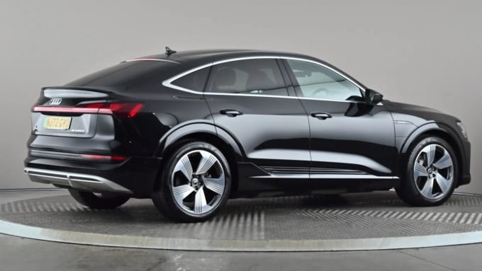 2022 Audi E-tron