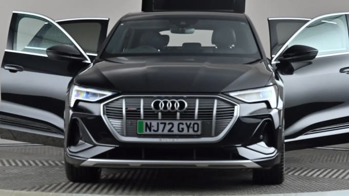 2022 Audi E-tron