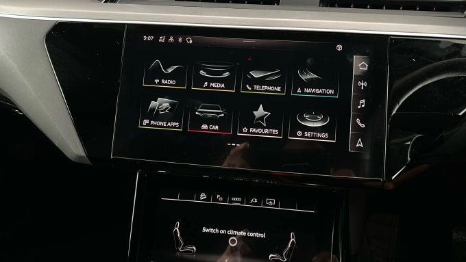 2022 Audi E-tron