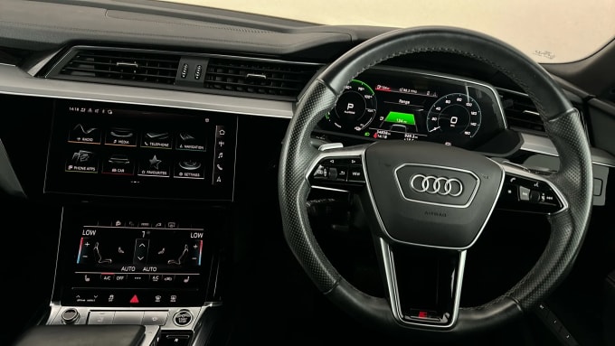 2022 Audi E-tron