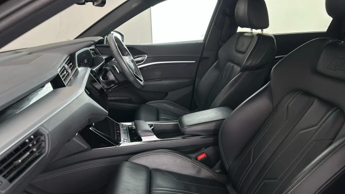 2022 Audi E-tron