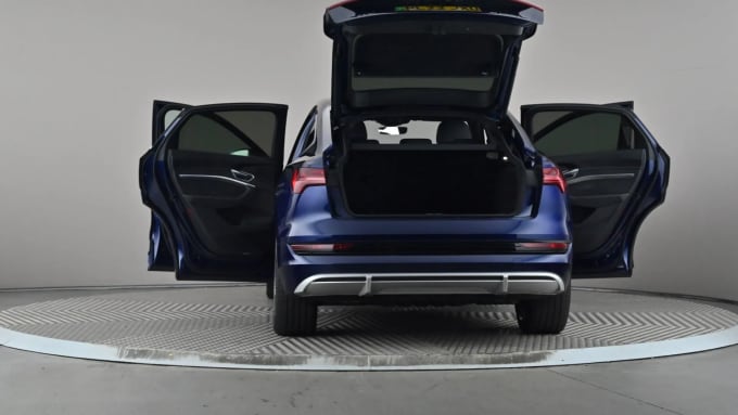 2022 Audi E-tron