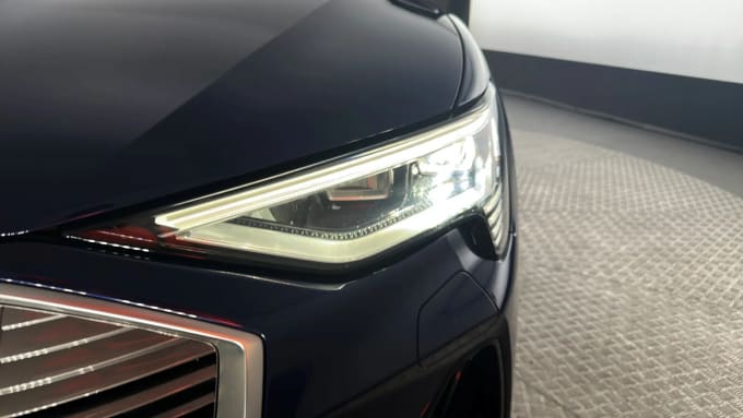 2022 Audi E-tron