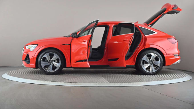 2022 Audi E-tron