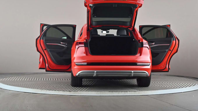 2022 Audi E-tron