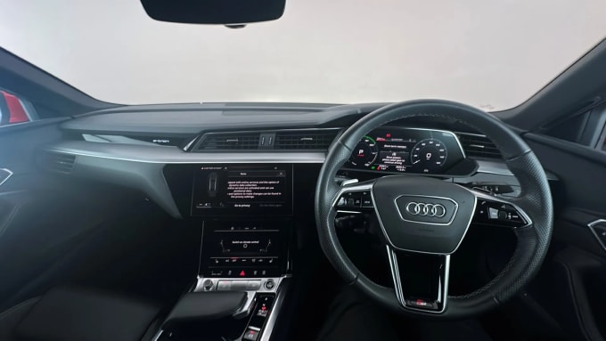2022 Audi E-tron
