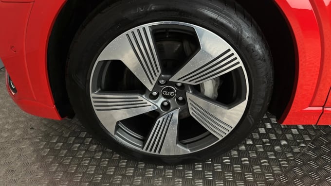 2022 Audi E-tron