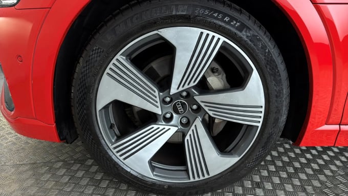 2022 Audi E-tron