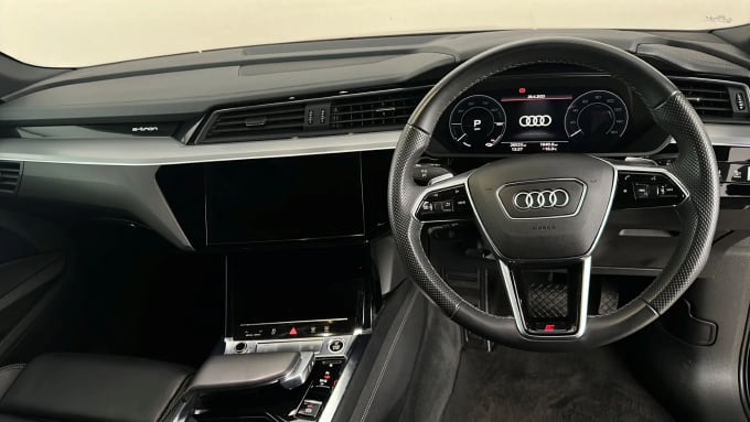 2022 Audi E-tron