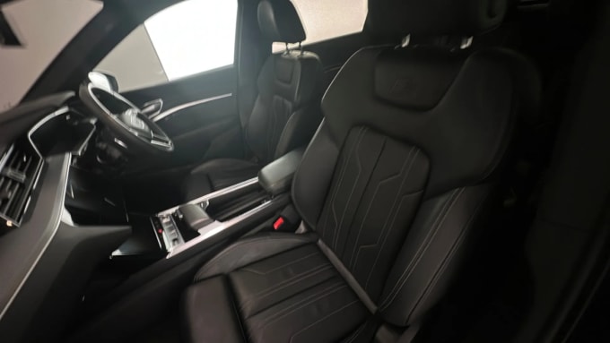 2022 Audi E-tron
