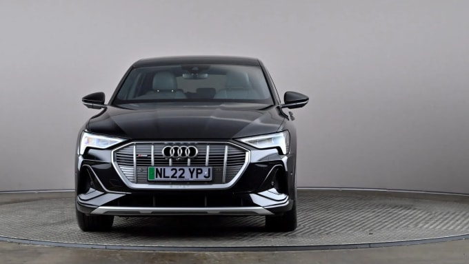 2022 Audi E-tron
