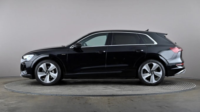 2022 Audi E-tron