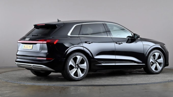 2022 Audi E-tron