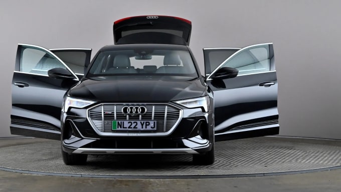2022 Audi E-tron