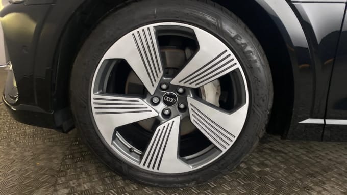 2022 Audi E-tron