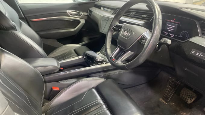 2021 Audi E-tron