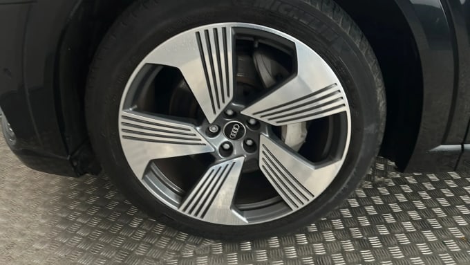 2021 Audi E-tron