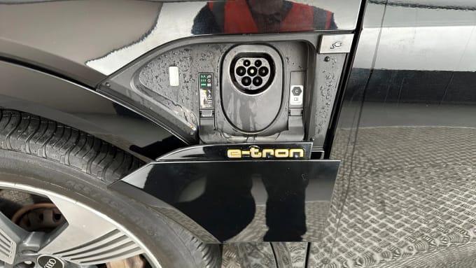 2021 Audi E-tron