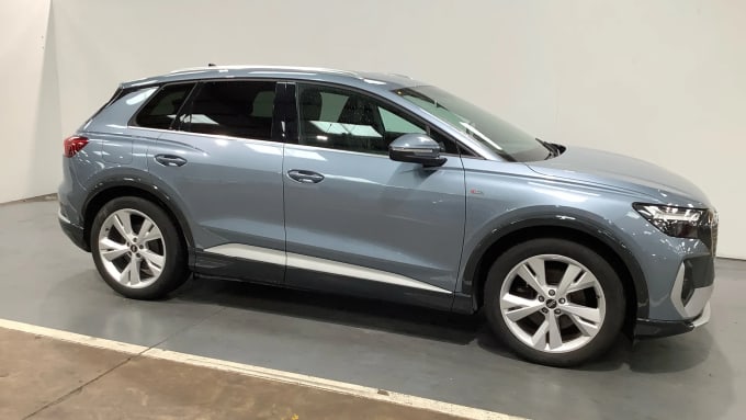 2022 Audi Q4