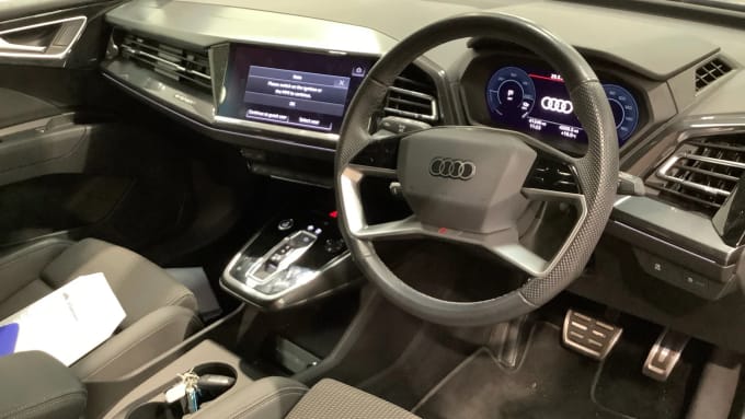 2022 Audi Q4