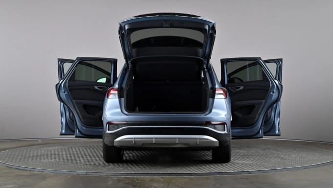 2022 Audi Q4