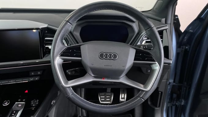2022 Audi Q4
