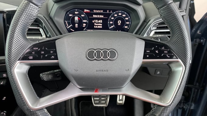2022 Audi Q4