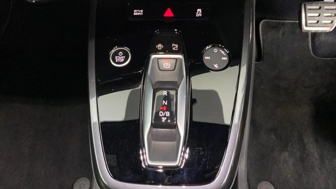 2022 Audi Q4
