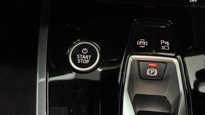 2022 Audi Q4