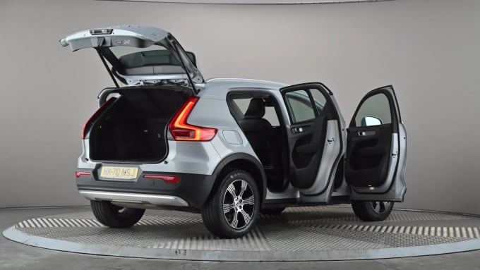 2021 Volvo Xc40