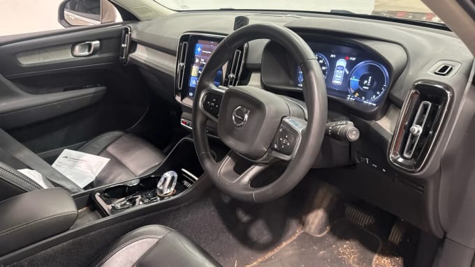 2022 Volvo Xc40