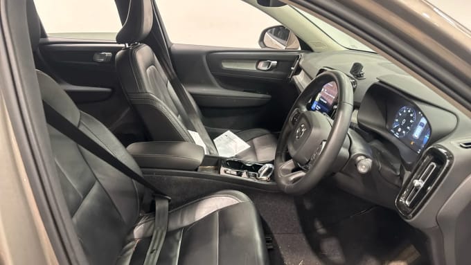 2022 Volvo Xc40