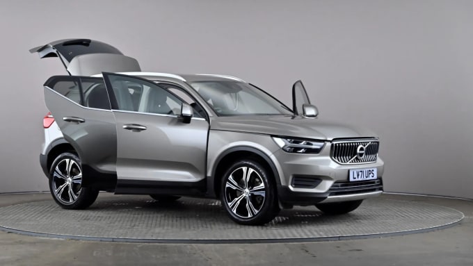 2022 Volvo Xc40