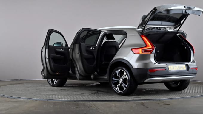 2022 Volvo Xc40
