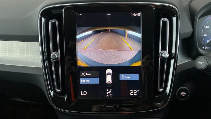 2022 Volvo Xc40