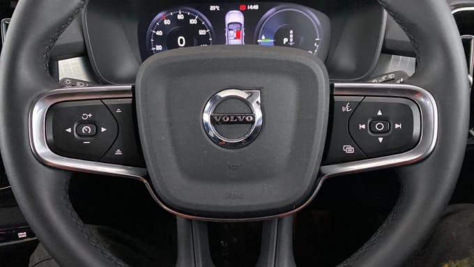 2022 Volvo Xc40