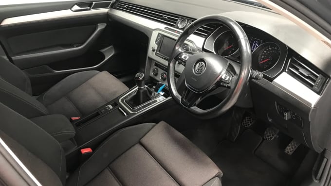 2017 Volkswagen Passat