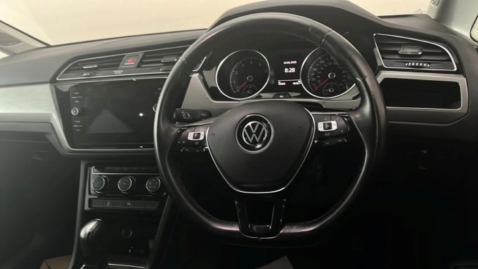 2021 Volkswagen Touran