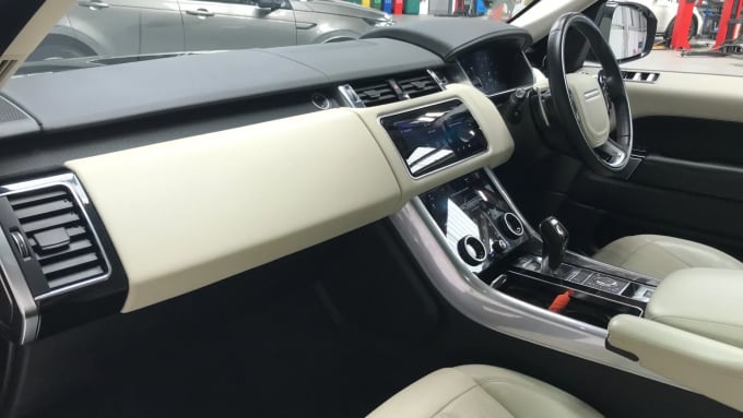 2021 Land Rover Range Rover Sport
