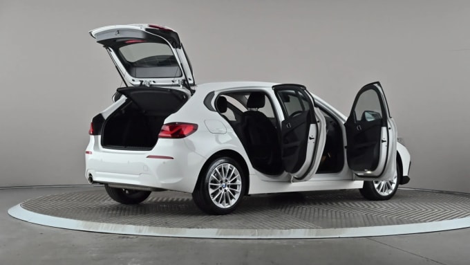 2024 BMW 1 Series