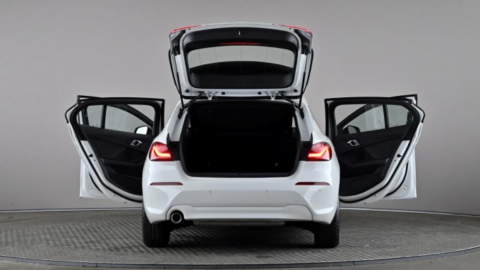 2024 BMW 1 Series